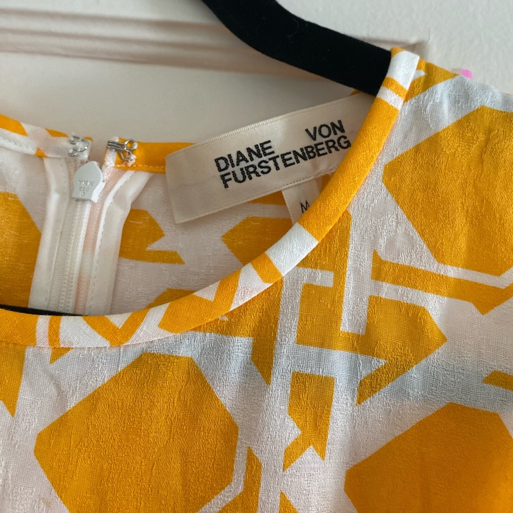 Diane Von Furstenberg Yellow and White Sleeveless Dress - Picture 7 of 9
